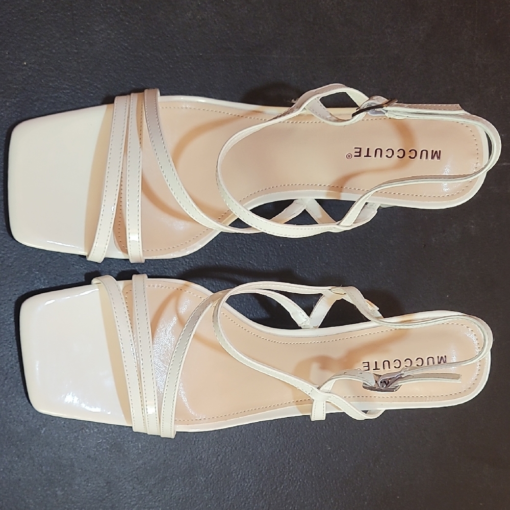 Mucccute Elegant, White and Tan, Chunky-heel Sandals